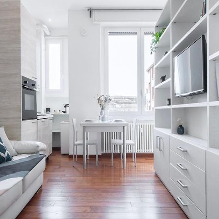 Nice And Cozy Studio In Porta Romana By Easylife Milán Exterior foto